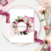 Elegante Berry Blush und Burgunder Blumenhochzeit Einladung