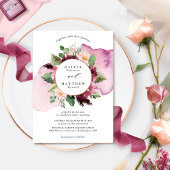 Elegante Berry Blush und Burgunder Blumenhochzeit Einladung