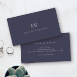 Elegante Berufliche einfache Monogram Minimal Navy Visitenkarte<br><div class="desc">Moderne,  elegante Visitenkarte mit dem Monogramm auf der Vorderseite in einem hochwertigen Typografie-Layout. Berufliche und einfache Anpassung. Dies ist die Elfenbeinblauer Version mit der Marine als Hintergrund auf der Rückseite und vorne.</div>