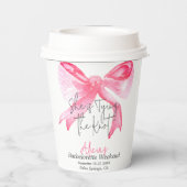 Elegante Bindung an den knospenrosa Junggeselinnen Pappbecher (Rückseite)