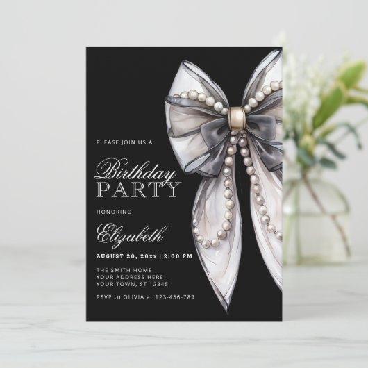Elegante Black Bow und Pearl Birthday Party Einladung (Stehend Vorderseite)