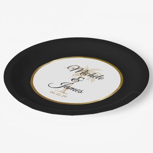 Elegante Black Gold Palm Tree Moderne Hochzeit Pappteller (Schrägansicht)