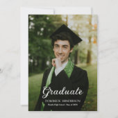 Elegante Black Green Foto Graduation Party Einladung (Vorderseite)