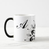 Elegante Black Script Letter Mandala Magic-Tasse Verwandlungstasse (Links)