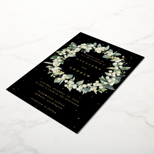 Elegante Black Snowberry+Eucalyptus Wreath Wedding Folieneinladung (Gedreht)