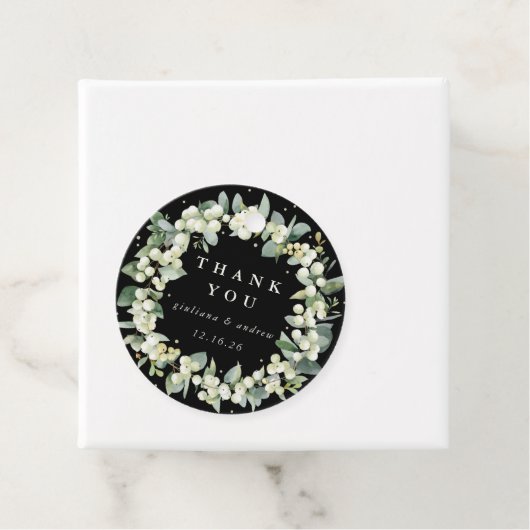 Elegante Black Snowberry+Eucalyptus Wreath Wedding Geschenkanhänger (Beispiel)