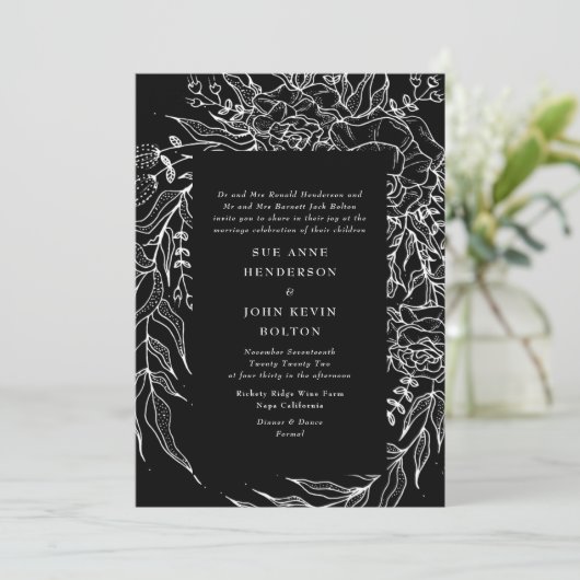 Elegante Black Tuxedo Bright White Wreath Wedding Einladung (Stehend Vorderseite)