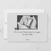 Elegante Black & White 2 Foto Geburtserklärung Einladung (Rückseite)