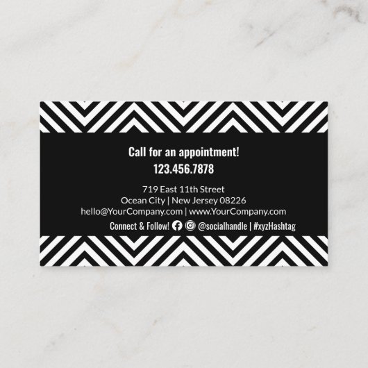 Elegante Black & White Logos Social Media Call Treuekarte (Rückseite)