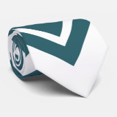 Elegante blau-weiße Chevron-Muster Krawatte (Gerollt)