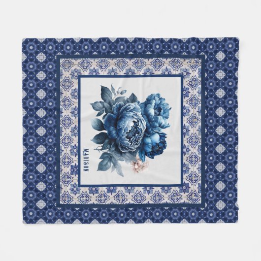Elegante Blaue Blumen Chinoiserie Fleecedecke (Vorderseite (Horizontal))