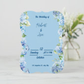 Elegante blaue Blumenhochzeit Einladung (Stehend Vorderseite)