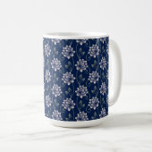 Elegante blaue Blüten Kaffeetasse (VorderseiteRechts)