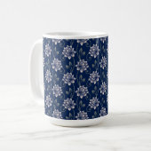 Elegante blaue Blüten Kaffeetasse (Vorderseite Links)