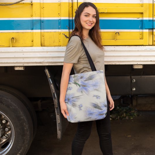 Elegante blaue Blüten über die gesamte Tasche