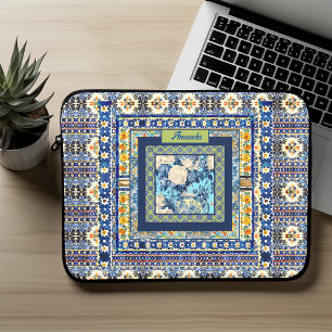 Elegante blaue Chinoiserie-Blumenmonogramm Laptopschutzhülle