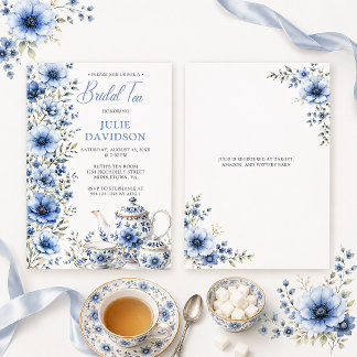 Elegante blaue florale Braut-Shower-Tee | Einladung