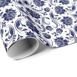 Elegante blaue florale Damastmuster auf weißem Hin Geschenkpapier