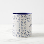 Elegante Blaue Pferde Mit Monogramm Erstgeschenke Zweifarbige Tasse (Mittel)