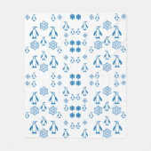 Elegante blaue Pinguine mit Schneeflocken Fleecedecke (Vorderseite)