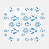 Elegante blaue Pinguine mit Schneeflocken Fleecedecke (Vorderseite (Horizontal))