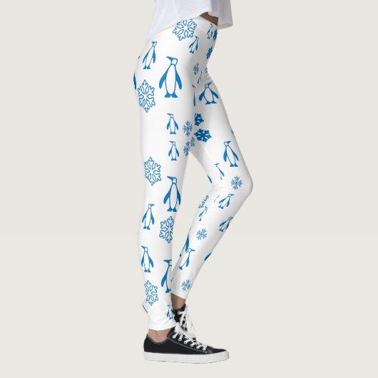 Elegante blaue Pinguine mit Schneeflocken Leggings (Rechts)