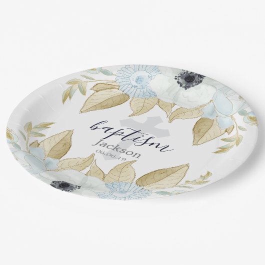Elegante blaue u. weiße Blumenquerbaby-Taufe Pappteller (Schrägansicht)