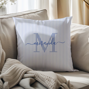 Elegante blaue und weiße Streifen mit Monogramm-Na Kissen