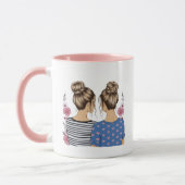 Elegante Blonde Buns: Ein Hinterblick des faszinie Tasse (Links)