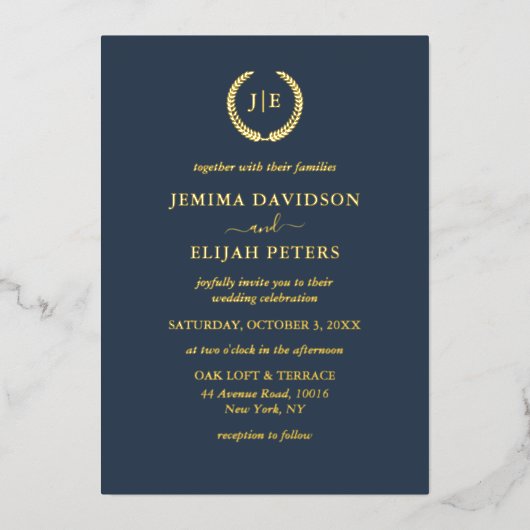 Elegante Blue and Gold Wreath Monogram Wedding Folieneinladung (Vorderseite)