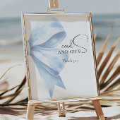 Elegante Blue Bow Babyduschkarten und Geschenke Poster