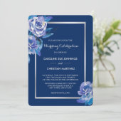Elegante Blue Floral Silver Rose Einladung Hochzei (Stehend Vorderseite)