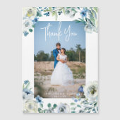 Elegante Blue Floral Wedding Foto Magnet Card (Vorderseite)