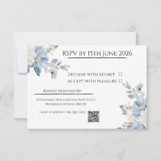 Elegante Blue Floral Wedding RSVP Card mit QR Code