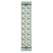 Elegante Blue Gold Blume und Stripe Monogram Kurzer Tischläufer (Vorderseite)