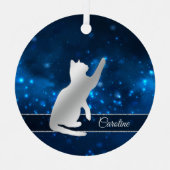 Elegante Blue Lights Silhouette Silver Playful Cat Ornament Aus Metall (Vorderseite)