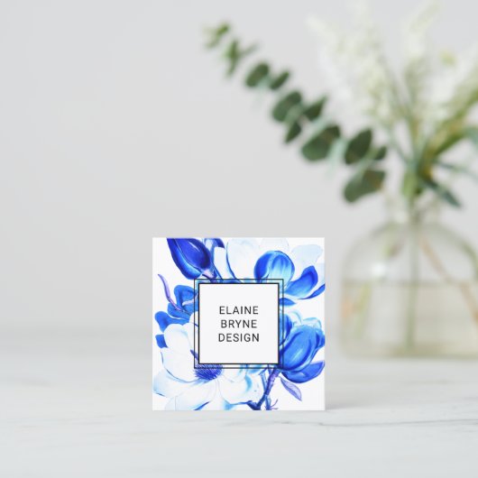 Elegante Blue Watercolor Magnolia Quadratische Visitenkarte (Stehend Vorderseite)