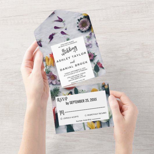 Elegante blühende Rose All In One Einladung (Abreißen)