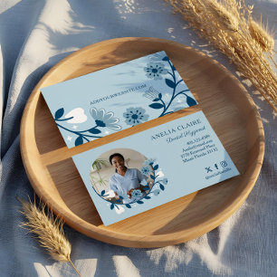 Elegante blühende Zahnarzthelferin mit Blumen-Foto Visitenkarte