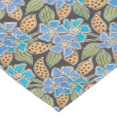 Elegante Blume Blue Periwinkle Floral Classic Kurzer Tischläufer (Ecke)