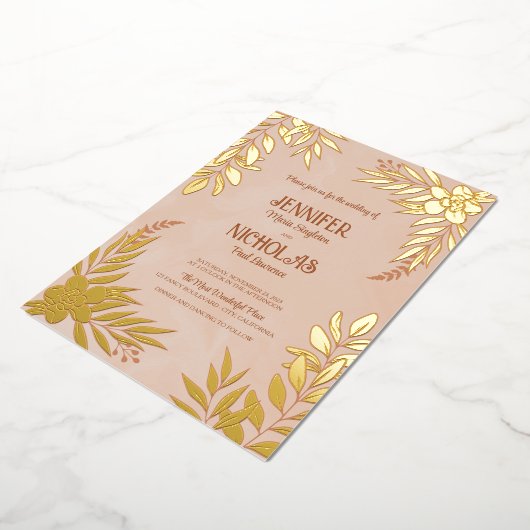 Elegante Blume und Blätter für Hochzeiten Folieneinladung (Gedreht)