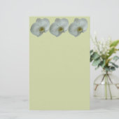 Elegante Blume Weiß Orchid Botanisch Briefpapier (Stehend Vorderseite)