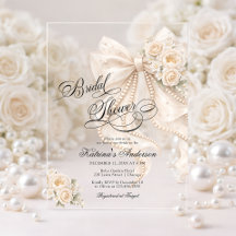Elegante Blumen-Brautjungfernparty