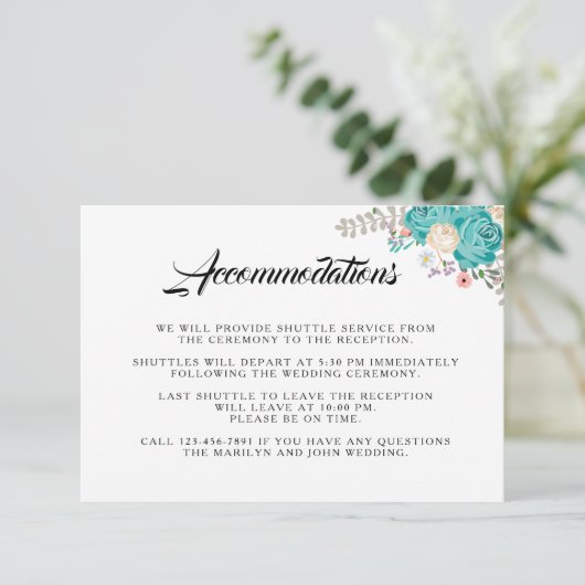 Elegante Blumen Hochzeitsunterkünfte Begleitkarte (Stehend Vorderseite)