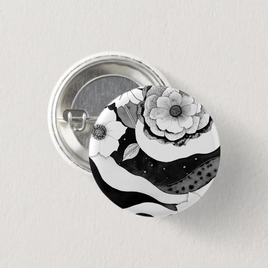 Elegante Blumen in Schwarz und Weiß Button (Vorne & Hinten)