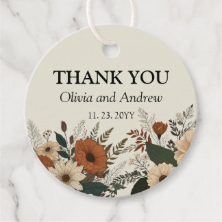 Elegante Blumenakzente und Farbpalette Geschenkanhänger