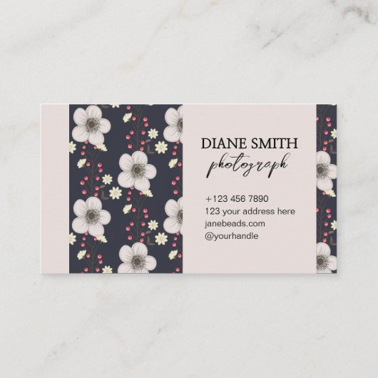 Elegante Blumenfotografie Personalisierte Typograf Visitenkarte (Rückseite)