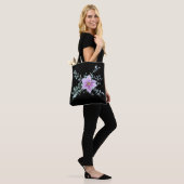 Elegante Blumentasche - rosa Blume Design Tasche (Am Model)