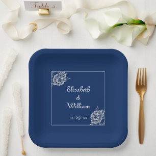 Elegante Blumenzange auf Blue Wedding Pappteller