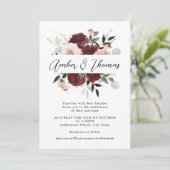 Elegante Blush Burgundy & Blush Bloral Wedding Einladung (Stehend Vorderseite)